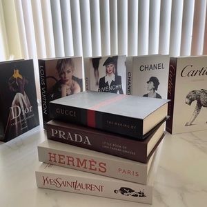 Decorative books (unopened) 2 books